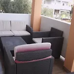 Mira *