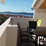 Mira