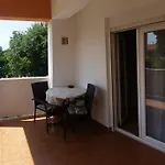 Mira
