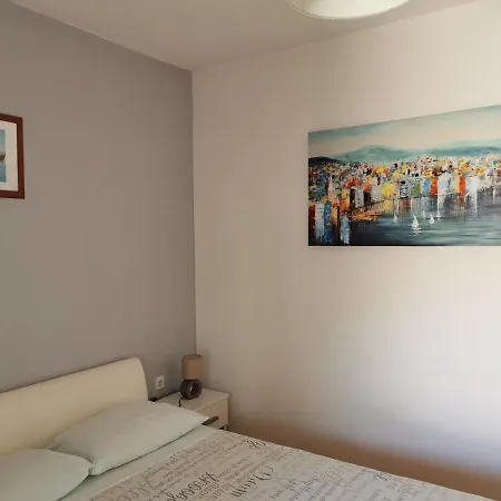 Mira Apartament