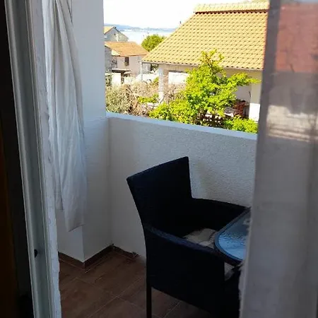 Mira Apartament *