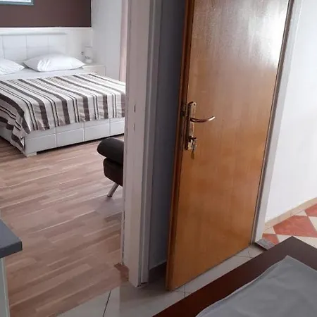 Apartament Mira