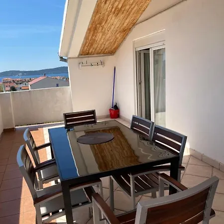 Apartament Mira