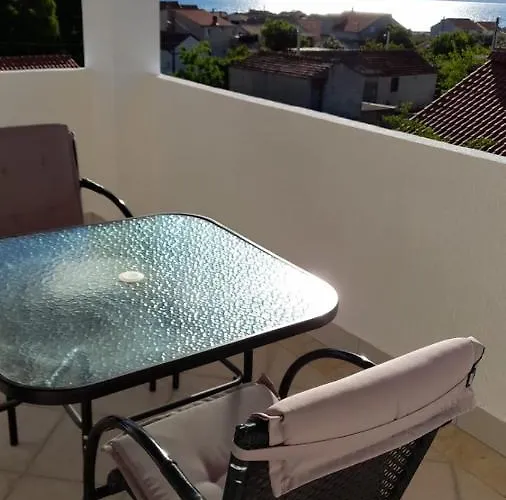 Mira Apartman Bibinje