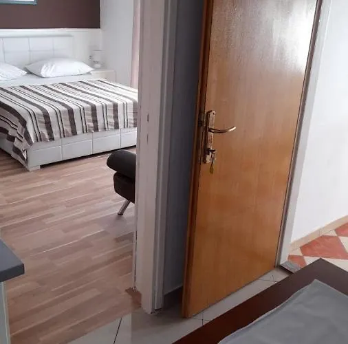 Apartman Mira