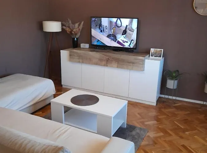 Mira Apartmán Bibinje