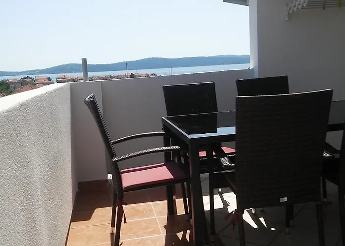 Apartman Mira *