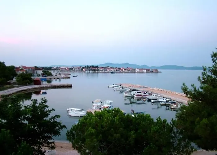 Mira Apartman Bibinje