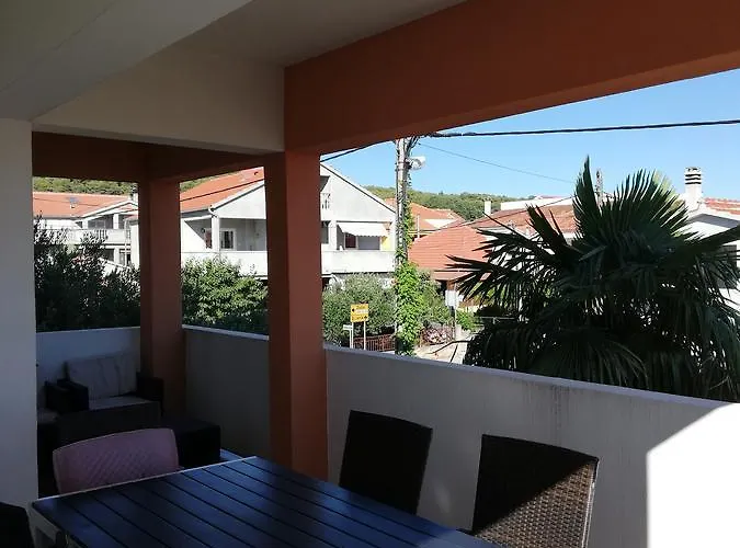Mira Apartman *